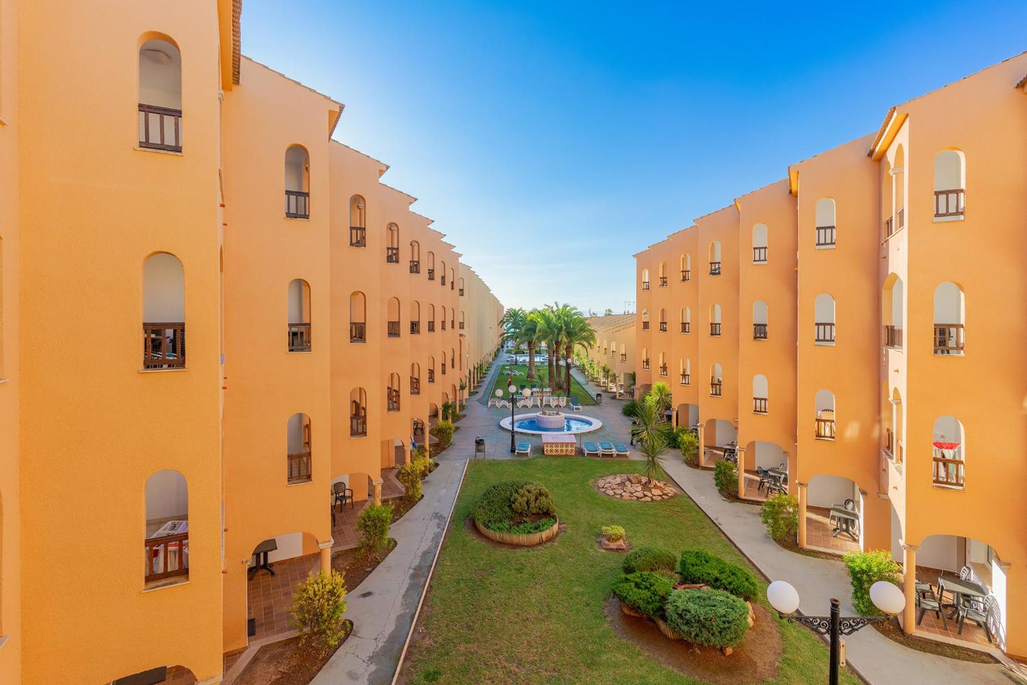 Apartamentos Turisticos Jardines Del Plaza Peniscola Exterior photo